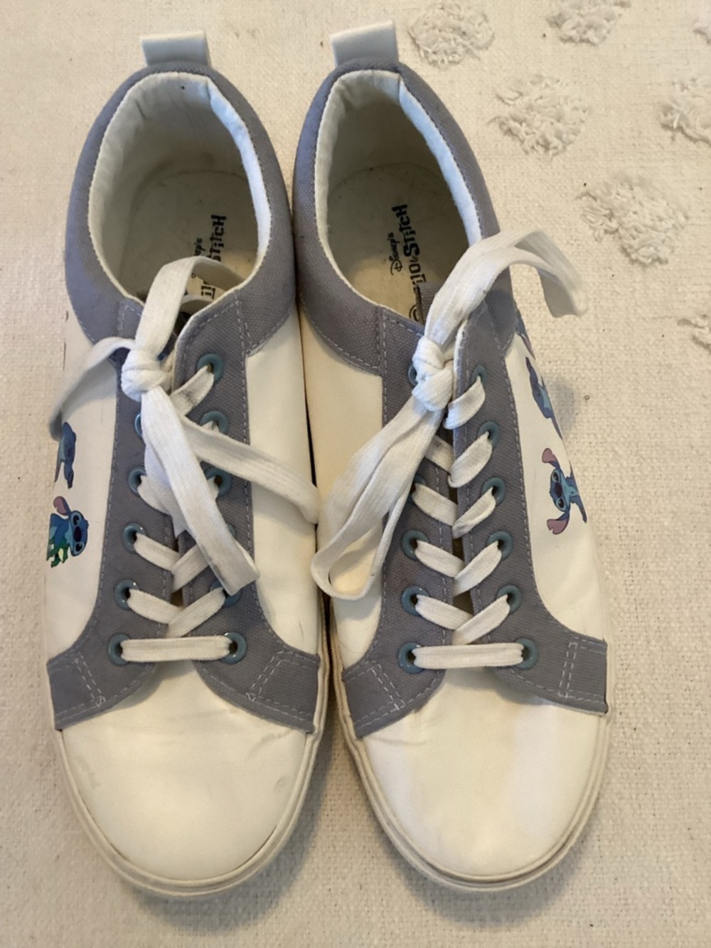 Disney Lilo Stitch Sneakers Womens Size 10 White Cartoon Low Tops Athletic Shoes